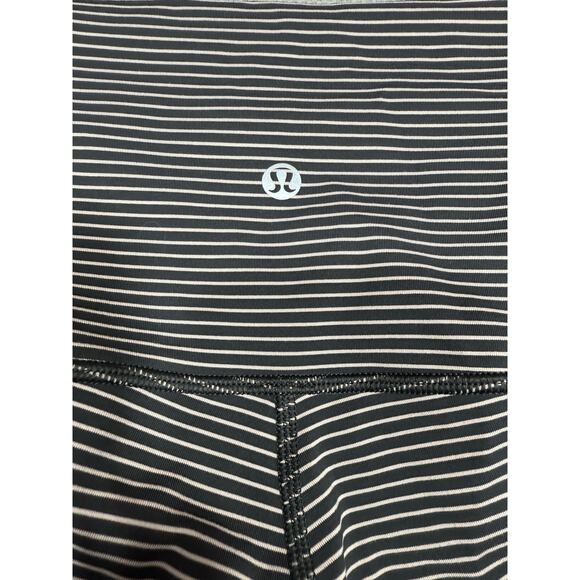 Lululemon Wunder Under Crop Mesh Stripe Leggings | Size 6 (Est.) - Picture 5 of 5